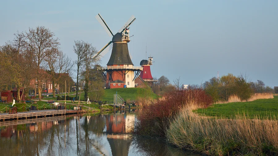 Greetsiel Zwillingsmühlen